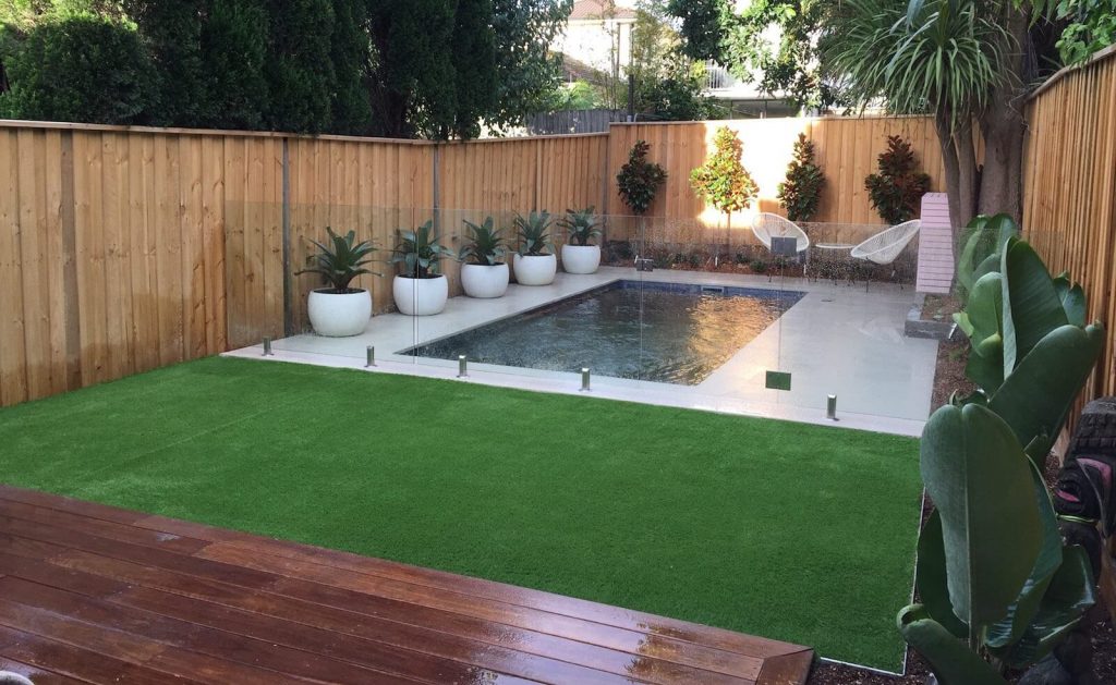 Stonedge Gardens Synthetic Lawn, Paving and Gardening - Pool and Synthetic Works